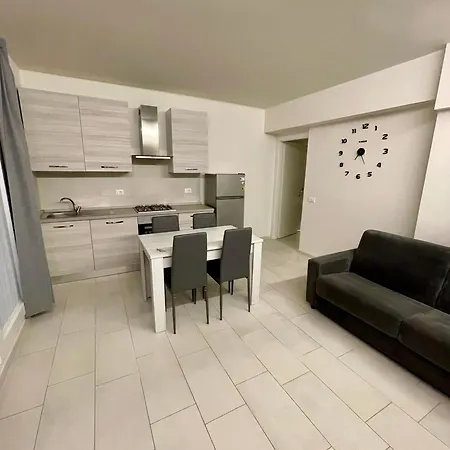 Anita's House-abitazione A Pochi Passi Dal Centro بيزارو